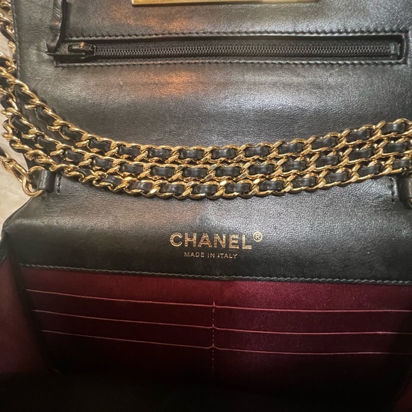 Vintage Chanel Golden Class WOC black lambskin quilted leather. - Picture 7 of 16